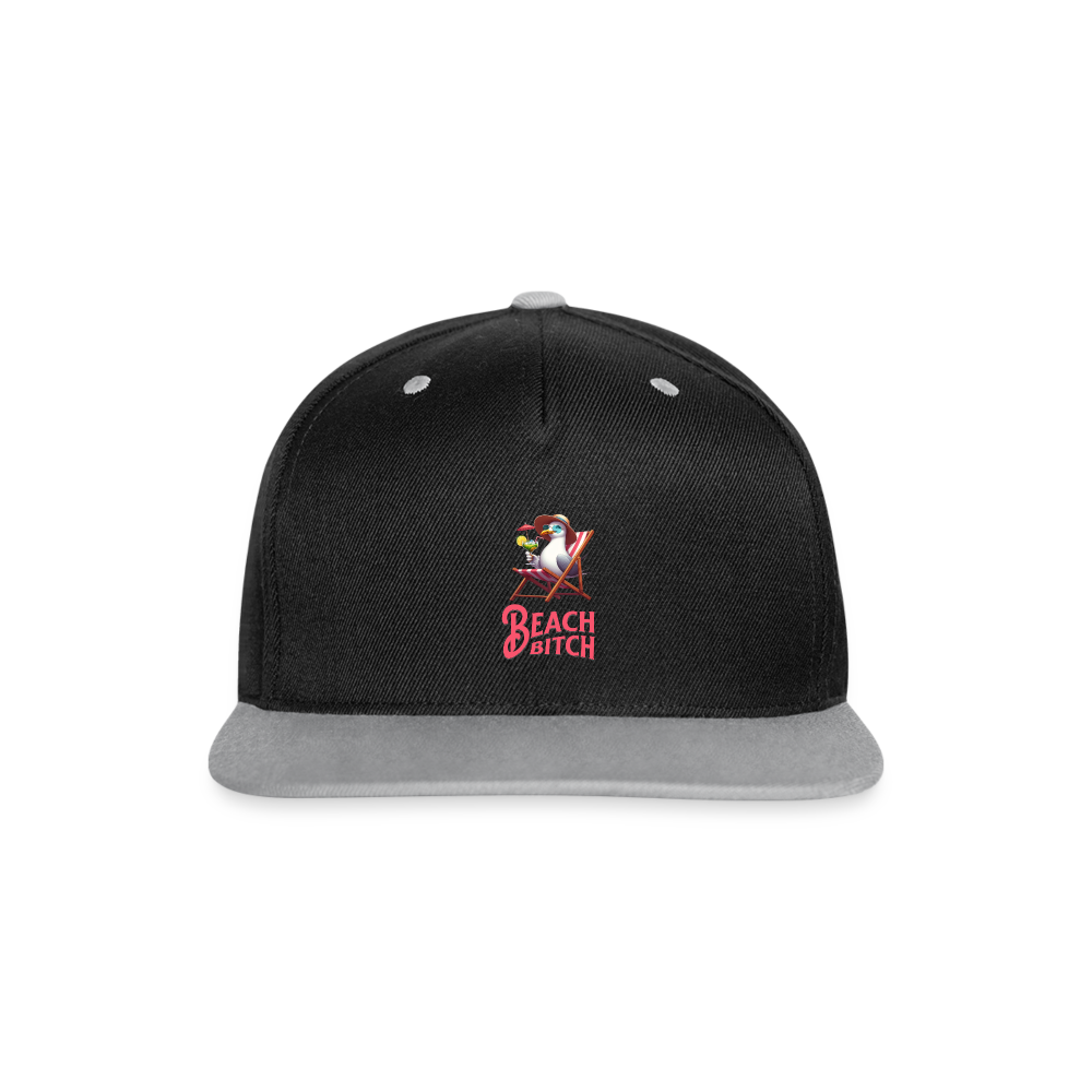 Kontrast Snapback Fun-Motiv "Beach Bitch" - Schwarz/Grau