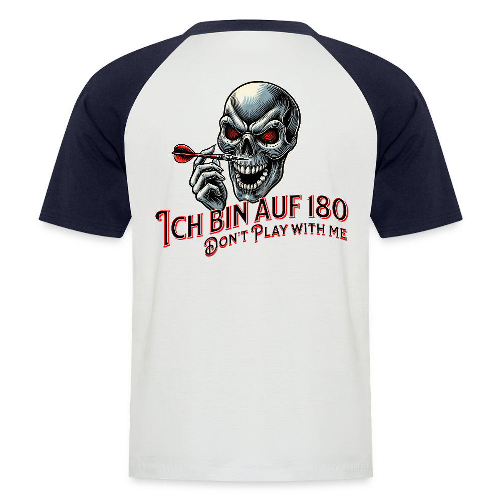 Baseball Darts T-Shirt Motiv "Auf 180" fuer Maenner (Druck hinten) - Weiß/Navy