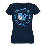 Darts-T-Shirt Motiv "Next Big Fish" (Druck vorne)